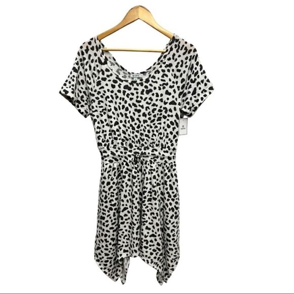 💎 Susina Leopard Print Fit & Flare Asymmetrical Dress - Picture 2 of 9